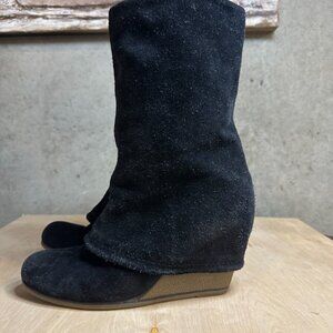 Black suede, mid-calf, wedge heel, straight or slouch boots, size 10